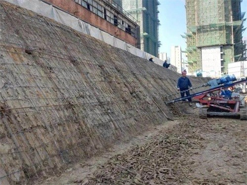 兴和建筑边坡支护